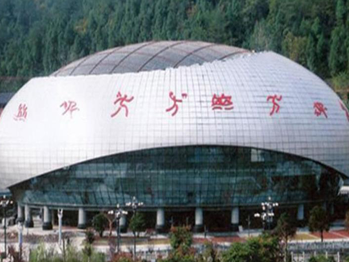 靖江体育中心球形网架加工安装